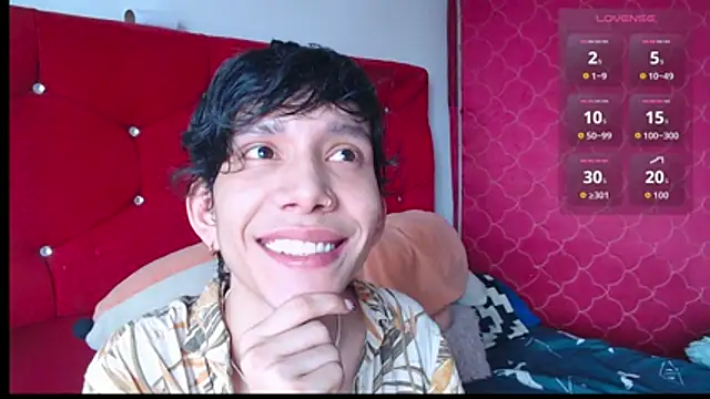 LAICK 01 online show from February 24, 7:01 pm