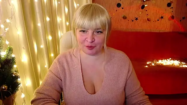 -MeowMeow online show from December 27, 7:57 pm