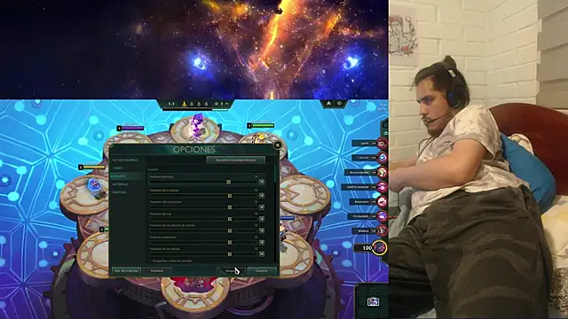 Snapshot of hung_weeb chatting on December 3, 3:20 am hung weeb online show from December 3, 3:20 am