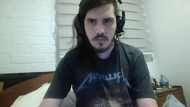 Snapshot of hung_weeb chatting on February 5, 6:13 am hung weeb online show from February 5, 6:13 am