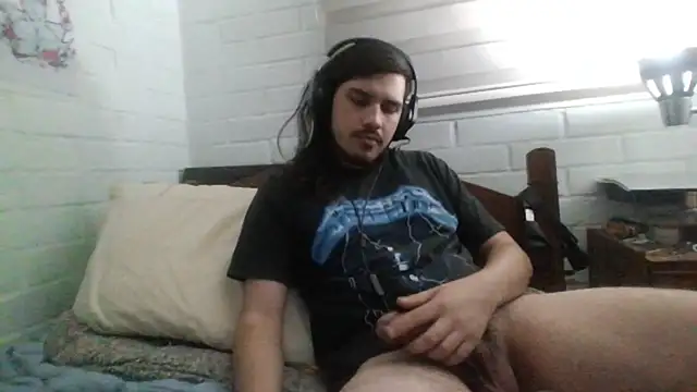 Snapshot of hung_weeb chatting on March 2, 4:28 am hung weeb online show from March 2, 4:28 am