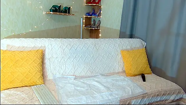 Snapshot of KimPolloc chatting on January 25, 9:35 pm KimPolloc online show from January 25, 9:35 pm
