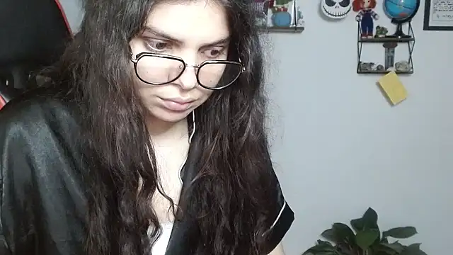 Nikkykora15 online show from February 18, 3:21 am