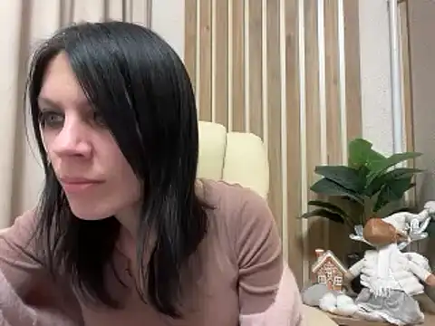 InjaAtHome online show from January 15, 7:28 pm