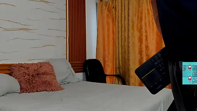 ChoreyTaiylor online show from January 10, 2:19 pm