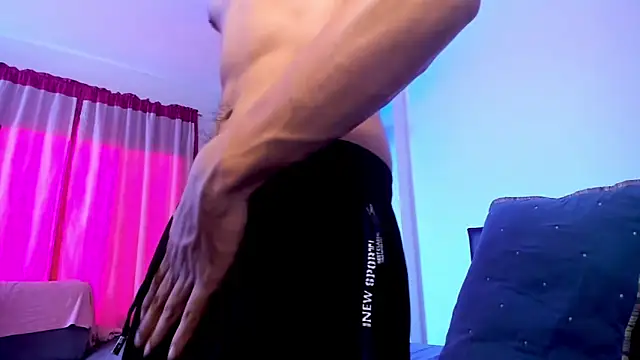 Snapshot of Eiden_allenx chatting on March 2, 1:18 pm Eiden allenx online show from March 2, 1:18 pm