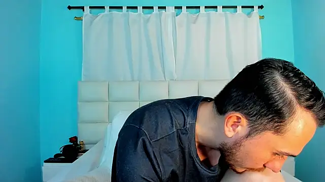 juan  jimenez online show from December 4, 1:04 am