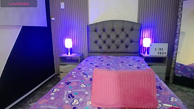 cheryl hs online show from March 13, 2:49 am