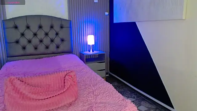 cheryl hs online show from October 2, 3:13 am