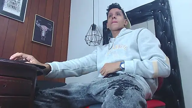 GaboReyes online show from January 29, 3:01 am