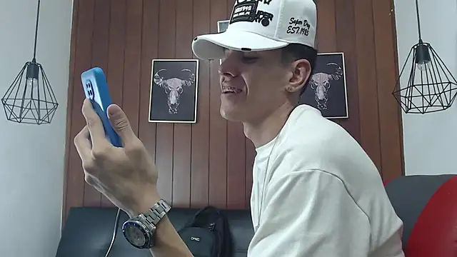 GaboReyes online show from March 3, 4:36 am