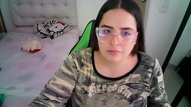 Snapshot of _alicia_z chatting on December 2, 5:48 pm alicia z online show from December 2, 5:48 pm