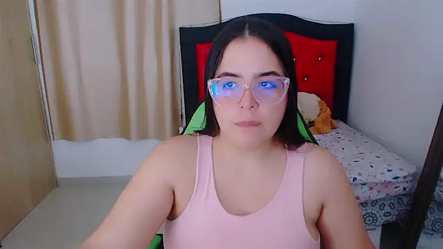 Snapshot of _alicia_z chatting on December 29, 6:16 pm alicia z online show from December 29, 6:16 pm