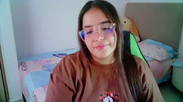 Snapshot of _alicia_z chatting on January 14, 8:48 pm alicia z online show from January 14, 8:48 pm