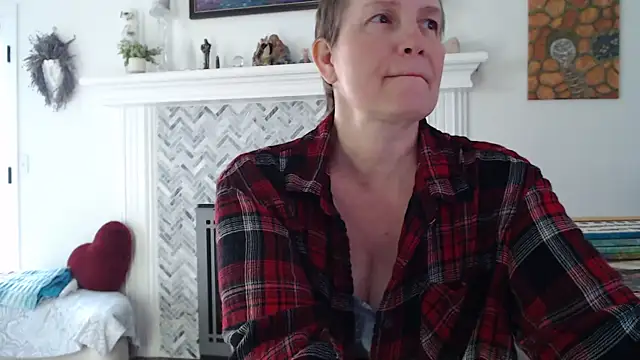 AuroraWillows online show from March 17, 2:20 pm