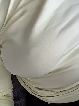 Snapshot of YourMeoww chatting on November 3, 8:59 am YourMeoww online show from November 3, 8:59 am