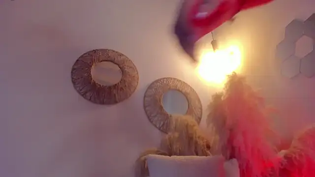 whiite snow online show from January 17, 10:45 pm