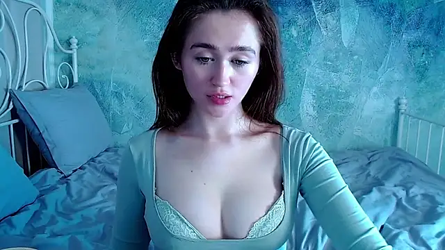 millllina online show from March 22, 2:20 pm