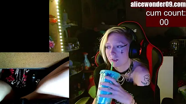 alicewonder09 online show from January 30, 5:30 am