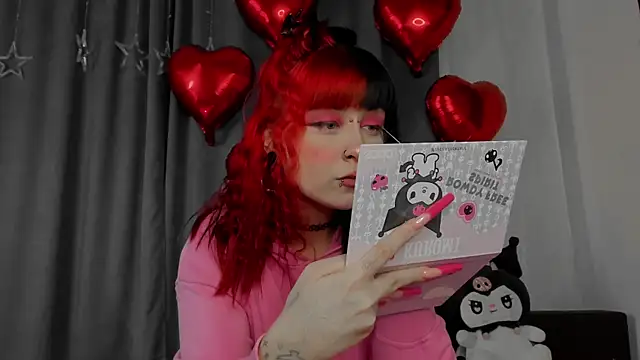 t0riayun0 online show from February 18, 10:36 pm