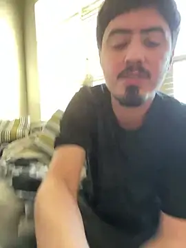 Snapshot of Bbyboyivan chatting on January 12, 10:33 pm Bbyboyivan online show from January 12, 10:33 pm