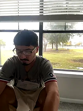 Bbyboyivan online show from November 30, 7:18 pm