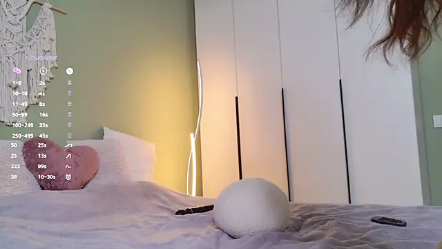 Rinas secret online show from February 26, 8:48 am