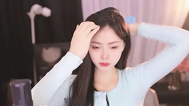 Ocean--Lili online show from February 28, 2:09 pm