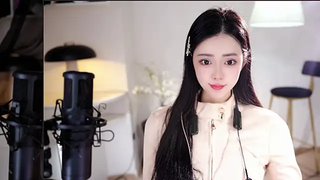 Ocean--Lili online show from March 25, 2:12 pm