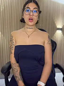 Sarasanders 4 online show from February 18, 3:46 am