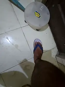 Snapshot of thebrownboi01 chatting on March 17, 11:54 pm thebrownboi01 online show from March 17, 11:54 pm