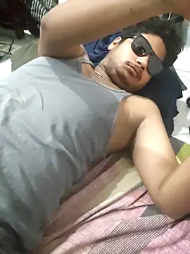 Snapshot of thebrownboi01 chatting on September 29, 3:17 pm thebrownboi01 online show from September 29, 3:17 pm