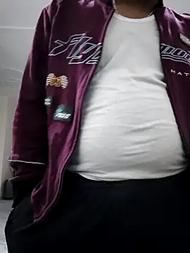 Snapshot of thebrownboi01 chatting on November 24, 10:53 pm thebrownboi01 online show from November 24, 10:53 pm