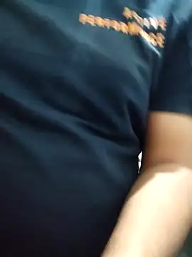 Snapshot of thebrownboi01 chatting on March 3, 1:56 am thebrownboi01 online show from March 3, 1:56 am