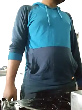 Snapshot of thebrownboi01 chatting on March 9, 1:31 am thebrownboi01 online show from March 9, 1:31 am