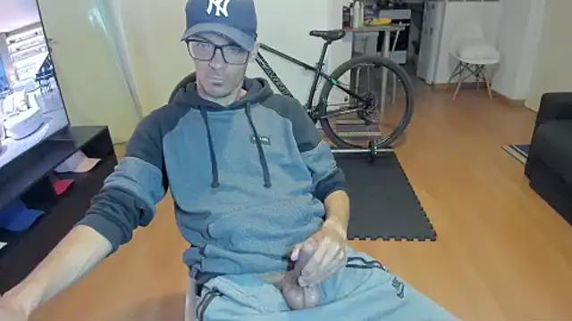 Snapshot of guachin_hunk chatting on September 13, 5:40 am guachin hunk online show from September 13, 5:40 am