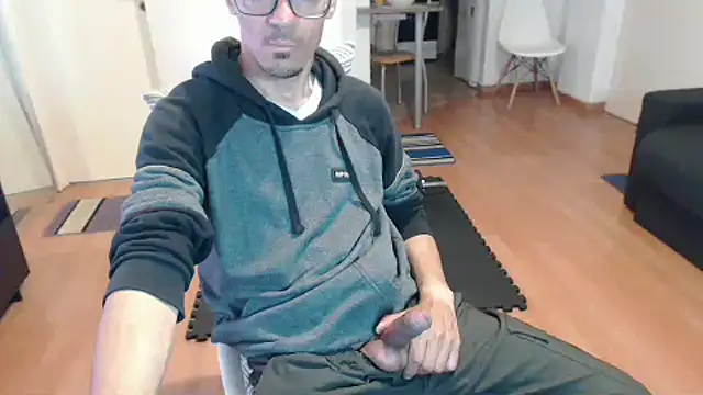 Snapshot of guachin_hunk chatting on September 27, 12:15 am guachin hunk online show from September 27, 12:15 am