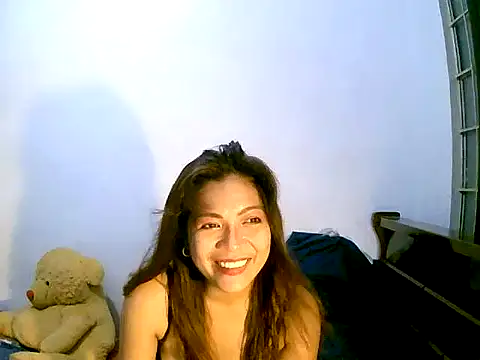 Snapshot of sweetvirginia01 chatting on October 5, 9:56 pm sweetvirginia01 online show from October 5, 9:56 pm