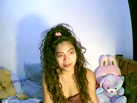 sweetvirginia01 online show from April 6, 9:38 pm