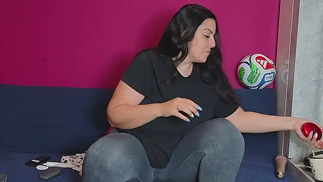 Young Strawberryy online show from July 5, 12:12 pm