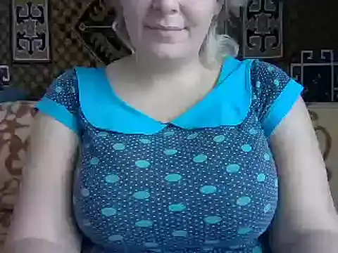 Diana Britt online show from December 7, 9:28 am