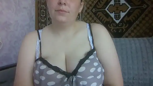Diana Britt online show from May 30, 5:15 am