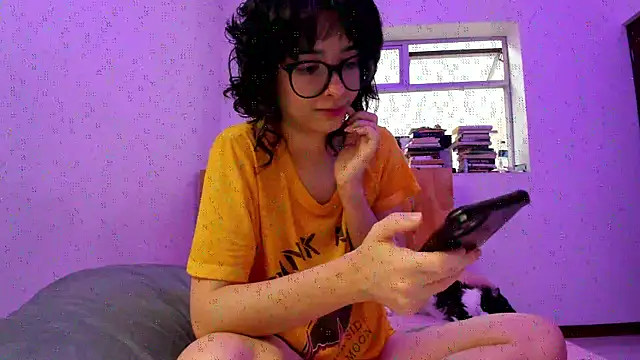 Snapshot of _Lunnaa_ chatting on September 14, 10:53 pm  Lunnaa  online show from September 14, 10:53 pm