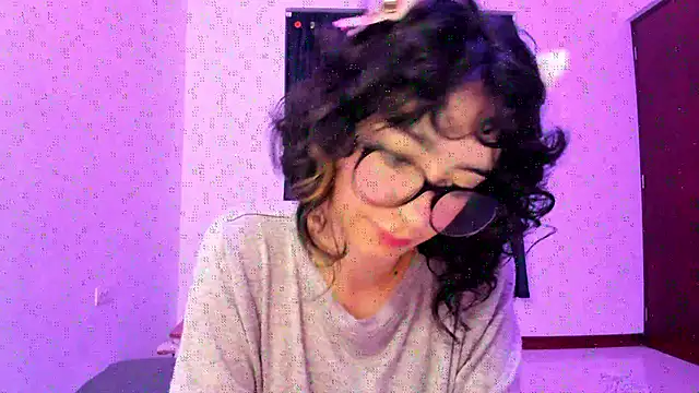  Lunnaa  online show from November 15, 11:10 pm