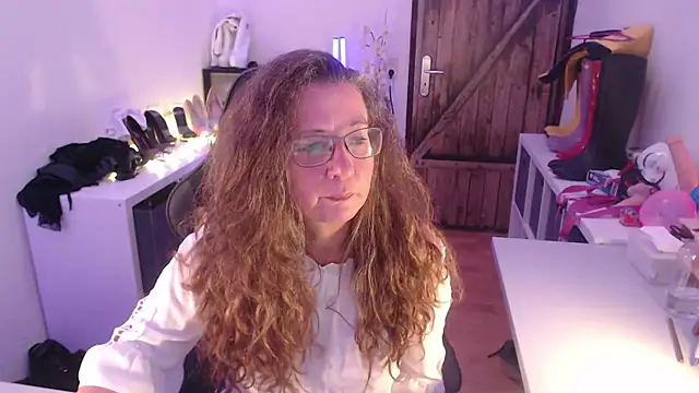 Snapshot of GeilesLuder75 chatting on May 11, 3:07 pm GeilesLuder75 online show from May 11, 3:07 pm