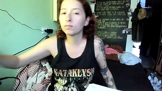 Snapshot of Ginger_Sweetty chatting on June 16, 11:07 pm Ginger Sweetty online show from June 16, 11:07 pm