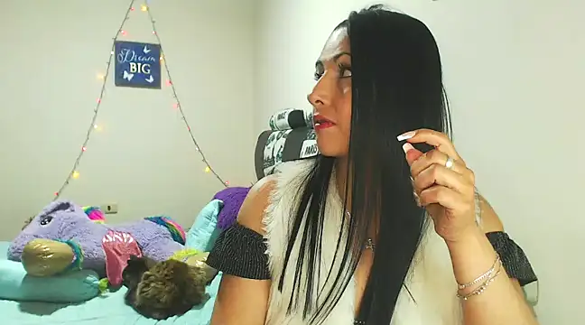 sahtlove1 online show from December 15, 2:19 am