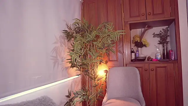 Lucy fit online show from October 16, 11:11 am