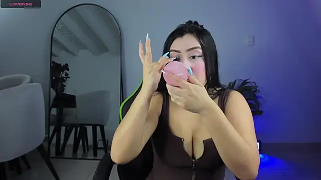 caroline23 x online show from February 20, 2:07 am