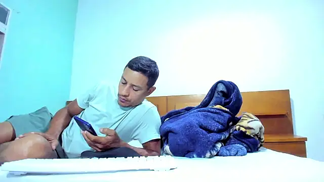 Maik James online show from October 18, 8:48 am